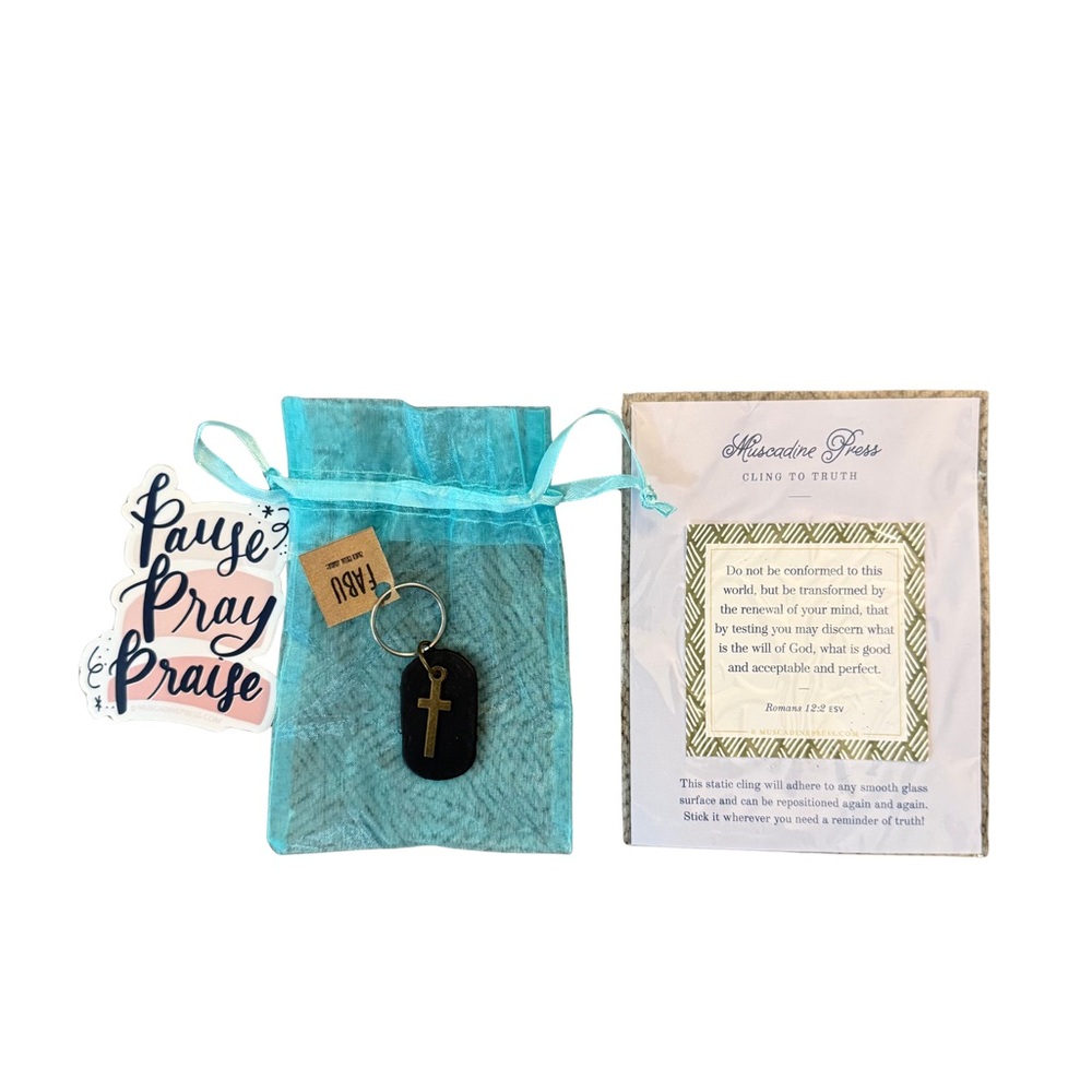 Mothers Day Gift‎ 🎁 A Woman of Faith Gift Set Key Chain Window Cling Sticker